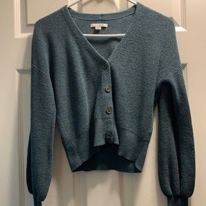 Green crop cardigan